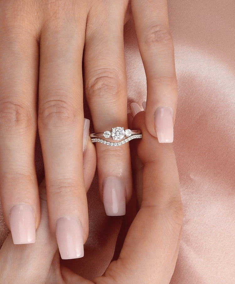 Line Alliance Ring 0.3 ct Diamonds, Wedding Band / Engagement Ring