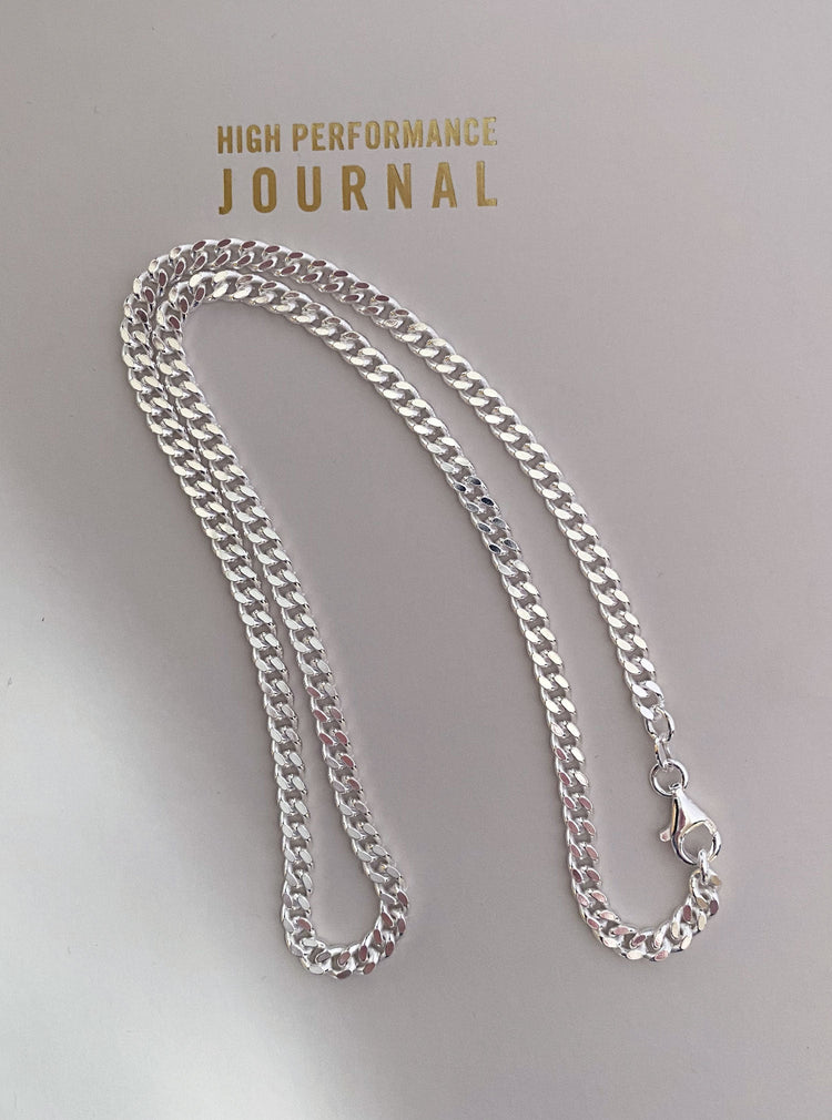 Halsband med 5 mm bred pansarkedja i silver.