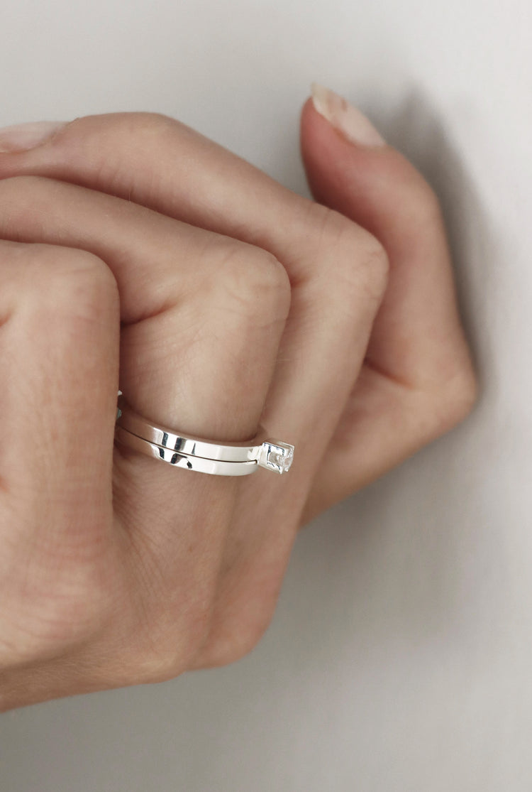 Mila Combo Thin silverring, Rak, Med invändig gravyr | 925 silver