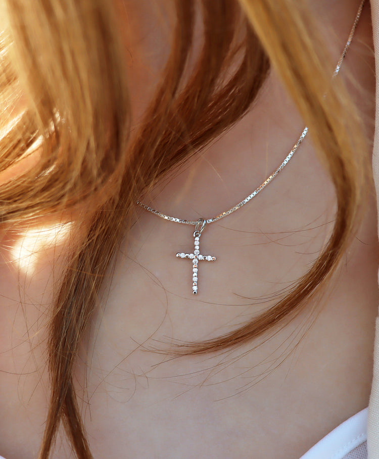 Silverkors Kristall Halsband | 925 silver