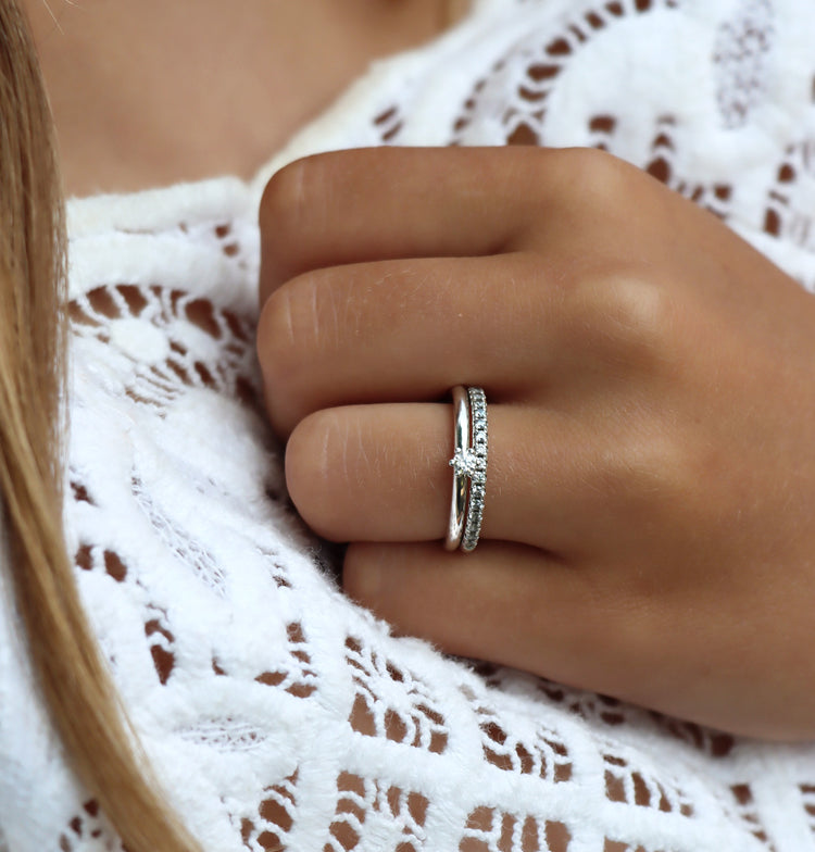 Julie 0,10 ct + Elise Diamantring | Trau- & Verlobungsringe Paar