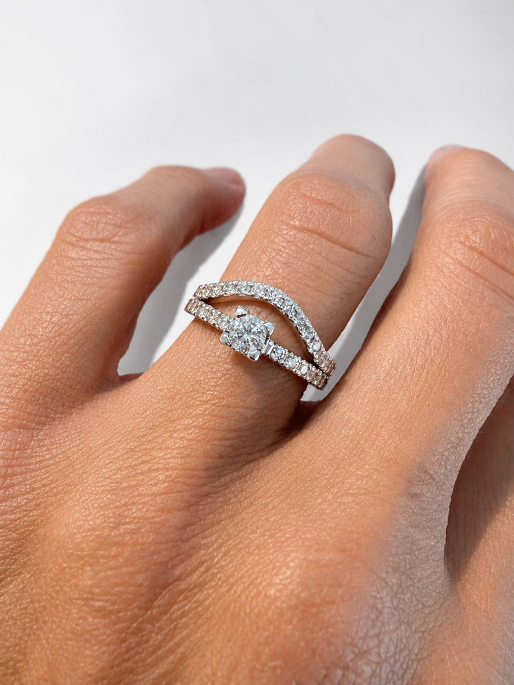 Line Alliance Ring 0.3 ct Diamonds, Wedding Band / Engagement Ring