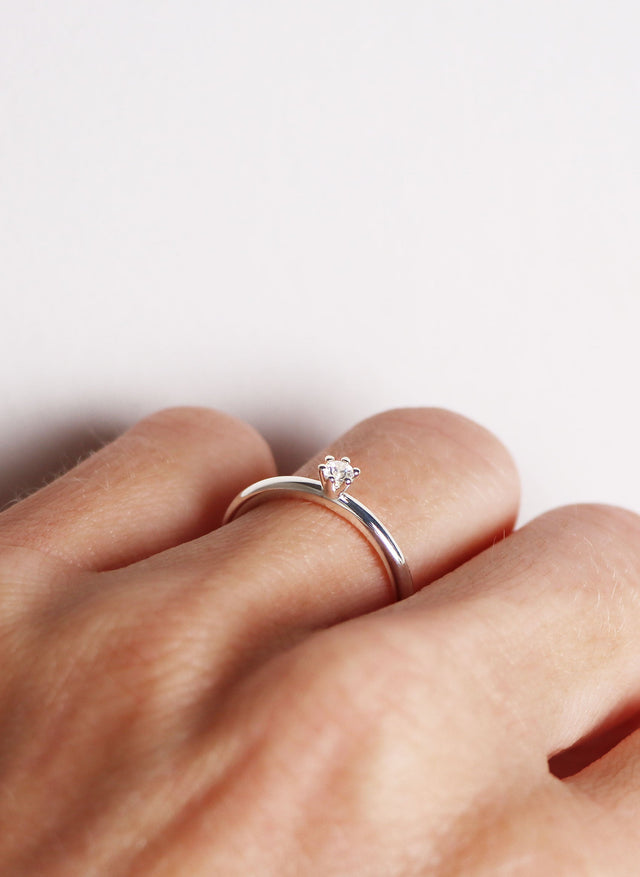 Vigsel / Förlovningsringar Par | Julie 0,10 ct + Plain silverring