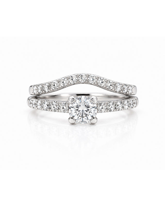 Ring set i Art Deco design. Vigselring och förlovningsring i silver med diamanter. 