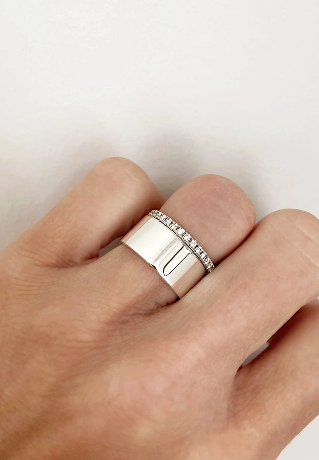 SET VIGSEL & FÖRLOVNINGSRING till henne,  Elise + Plain 10 mm ring - Mila Silver