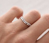 Line Alliance Ring 0.3 ct Diamonds, Wedding Band / Engagement Ring

