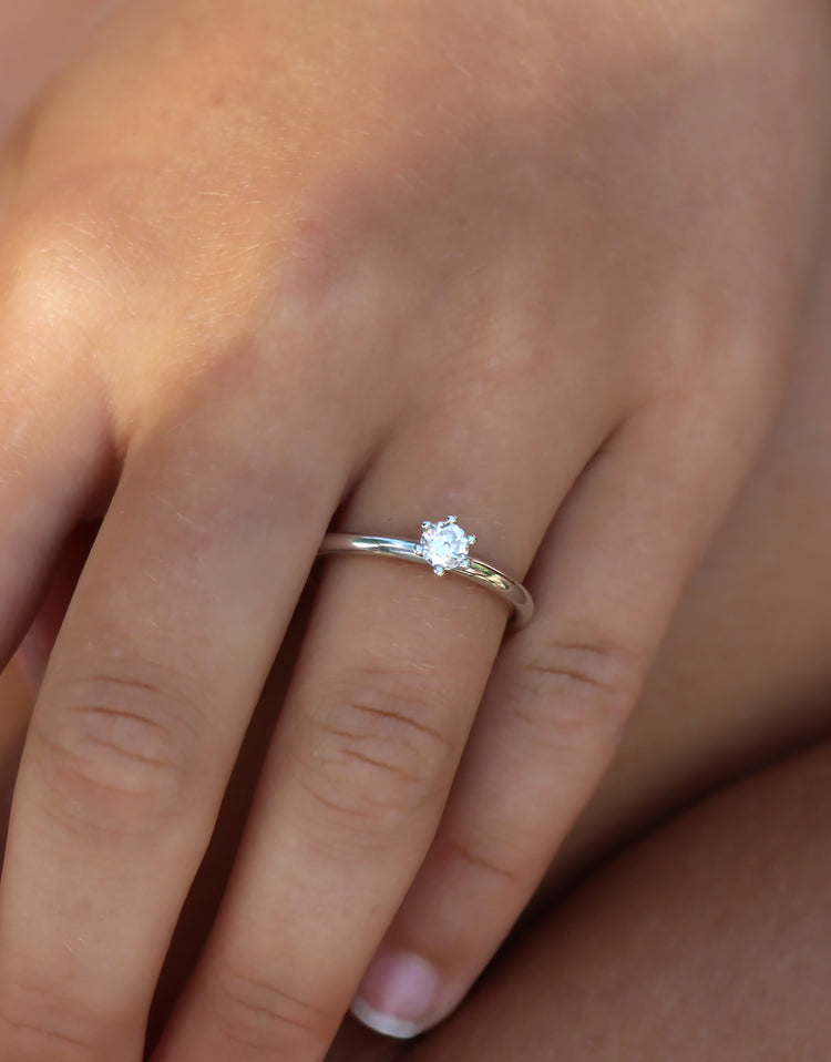 Julie 0.25 ct + Plain silver ring 7 mm | Wedding / Engagement rings, pair