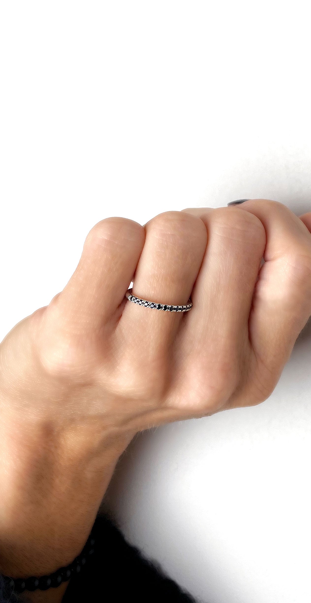 Schwab: Carbon-Ring mit großem, schwarzen 1,52ct Diamant im