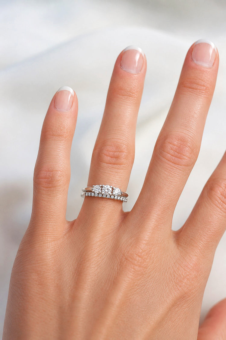 Axeline Dreisteinring Diamantring | Verlobungsring / Ehering