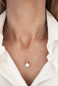 Pearl Pendant, Pärlhalsband