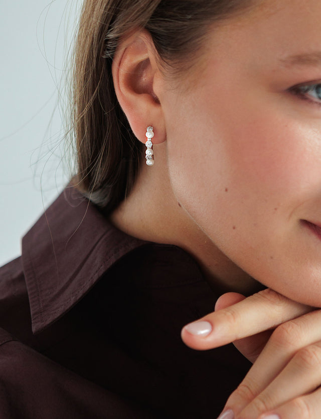 Pärlörhängen Hoops, Dotted Crystals & Pearls