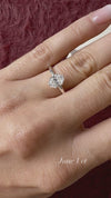 Förlovningsring med oval diamant 1 ct. 