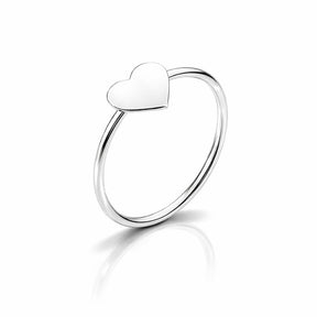 Silverring med litet hjärta