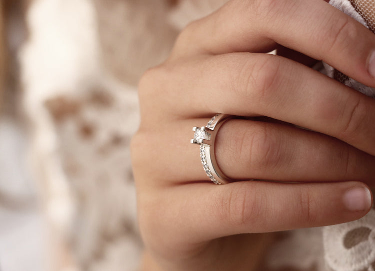 SET Wedding ring & Engagement ring for her | SIENNA + MONET