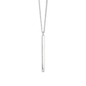 Silverhalsband med stav i pansarkedja.