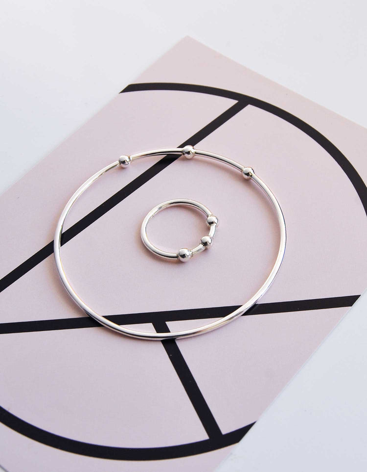 JUPITER Bangle och ring I silver.